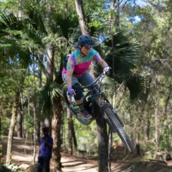 Women's Short Sleeve VersaTech™ MTB Jersey (Oil Slick) *NEW UPDATED FIT* 10 Women's Short Sleeve VersaTech™ MTB Jersey (Oil Slick) *NEW UPDATED FIT* -Cognativemtb Shop WomensOilSlick1