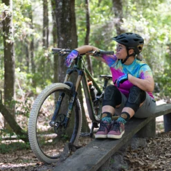 Women's Short Sleeve VersaTech™ MTB Jersey (Oil Slick) *NEW UPDATED FIT* 11 Women's Short Sleeve VersaTech™ MTB Jersey (Oil Slick) *NEW UPDATED FIT* -Cognativemtb Shop WomensOilSlick3